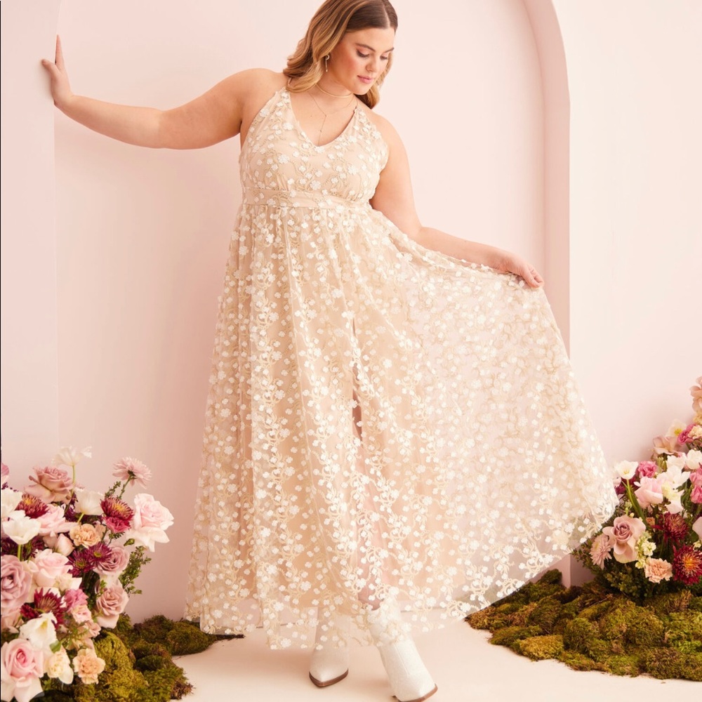 Arula Caledonia lace dress bridal gown sz 18-20 B